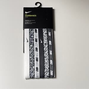 Nike  Six Pack Stretchy Athletic Sporty Black and White Headbands Set   NWT